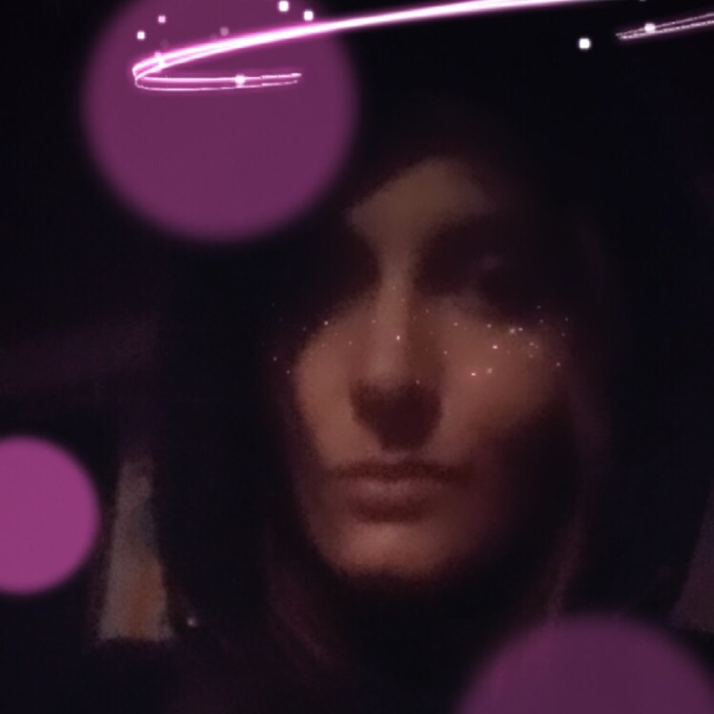 Meet your Posher, Roxanna